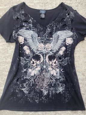 Grunge Dark Skull Cross Wings Distressed Short Sleeve Women's Black Tee, Sz L